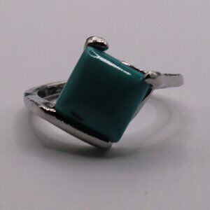 18258-US 8.5 Square Blue Stone Ring.